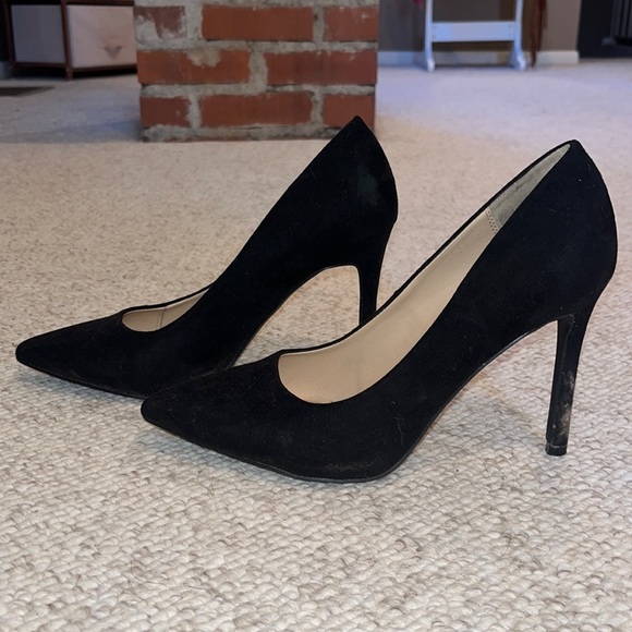 Black Heels - Picture 1 of 3